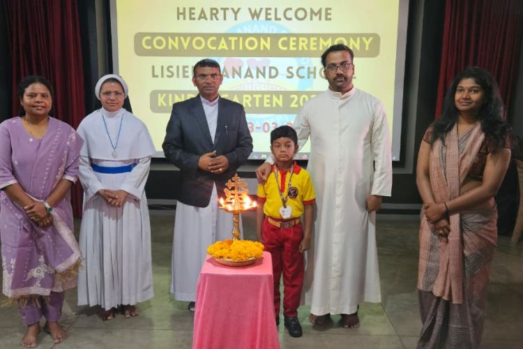 Convocation Ceremony at Lisieux Anand School, Panna